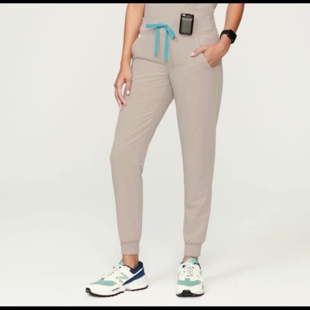BRAND NEW!! Limited Edition Boulder XXS/P Zamora Scrub Pants. NEVER WORN!!